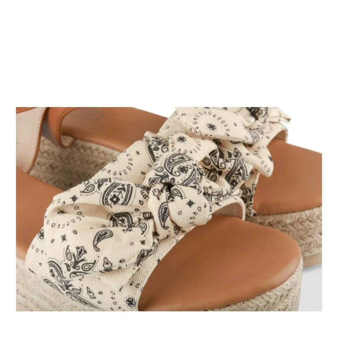 Sandalen BEIGE