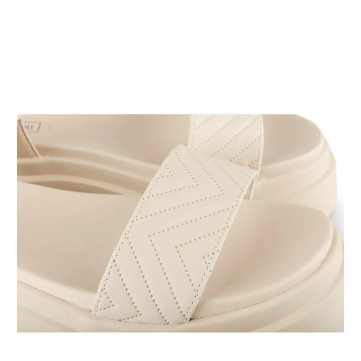 Sandalen BEIGE