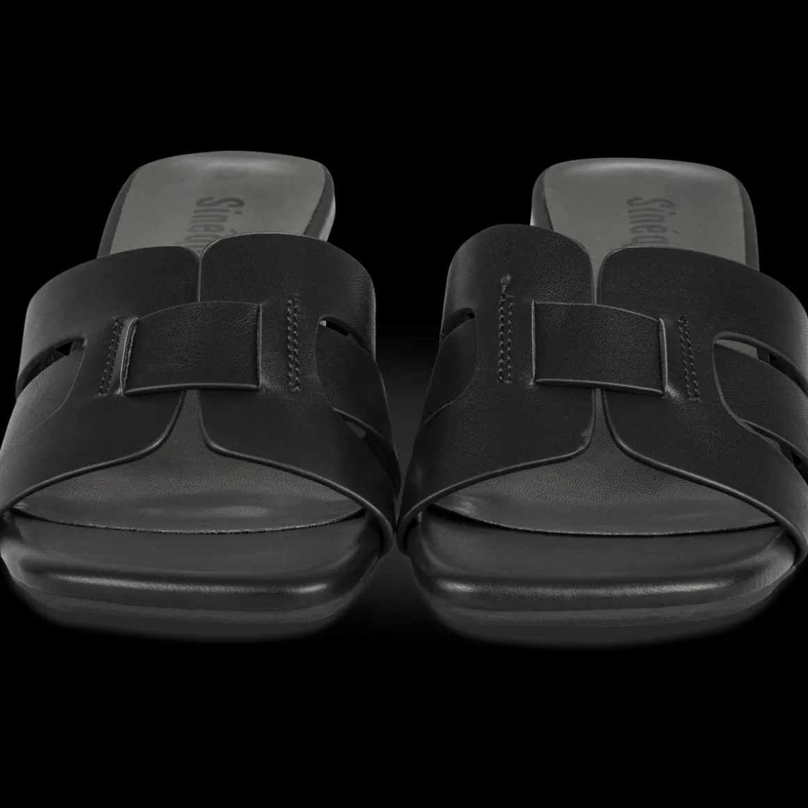 Slippers ZWART