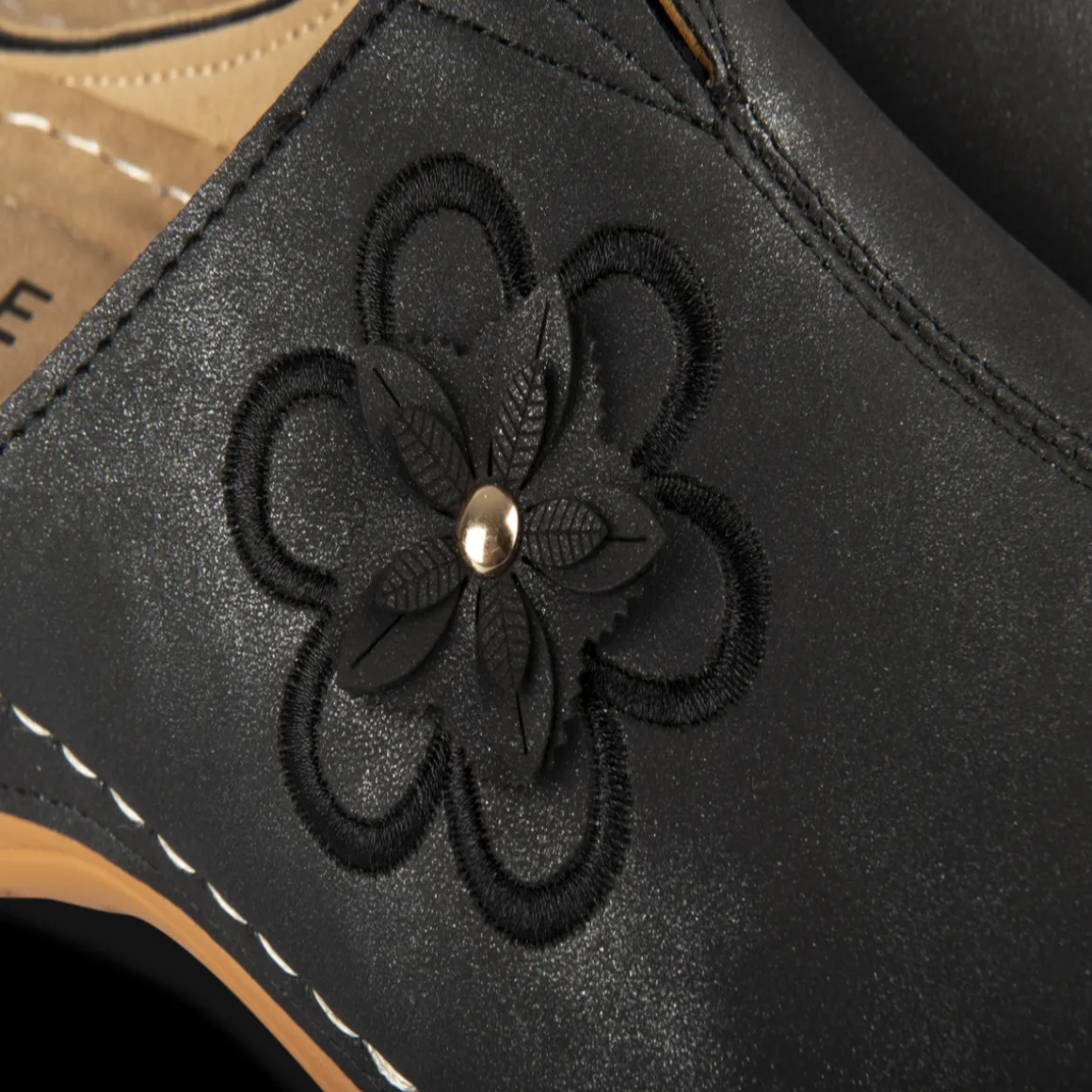 Slippers ZWART