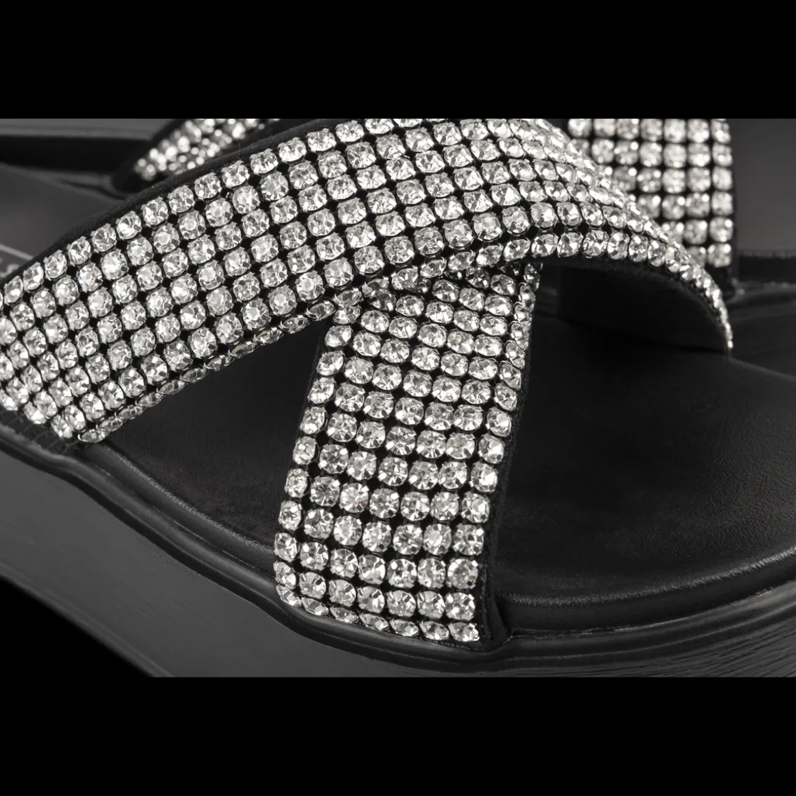 Slippers ZWART