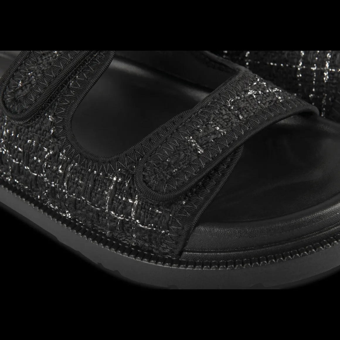 Slippers ZWART