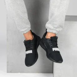Sneakers Wired ZWART PUMA