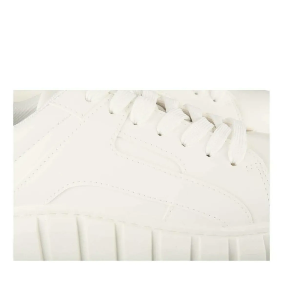 Sneakers WIT