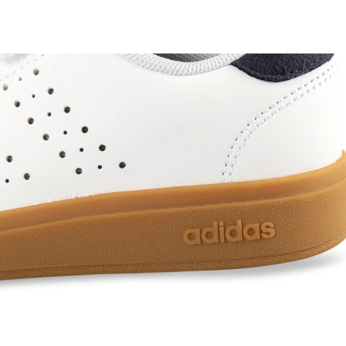 Sneakers WIT ADIDAS ADVANTAGE BASE