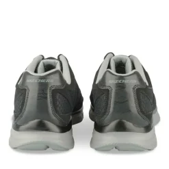 Sneakers ZWART SKECHERS Satisfaction Flash Point